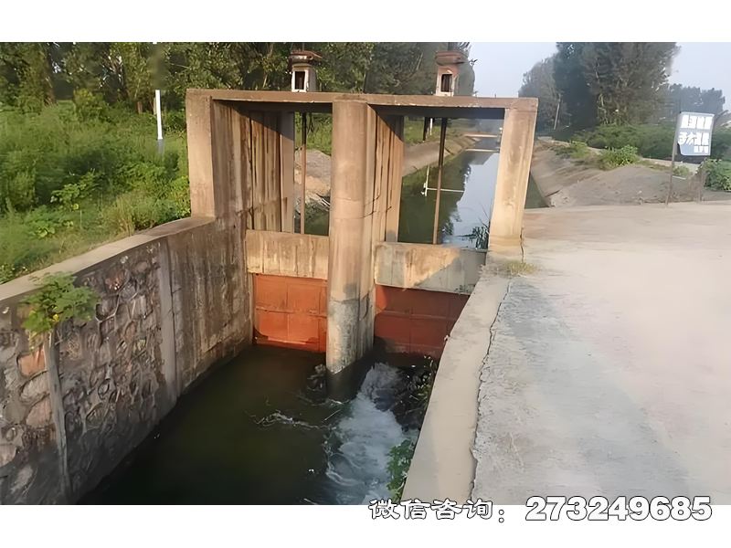 壤塘县水渠溢流闸